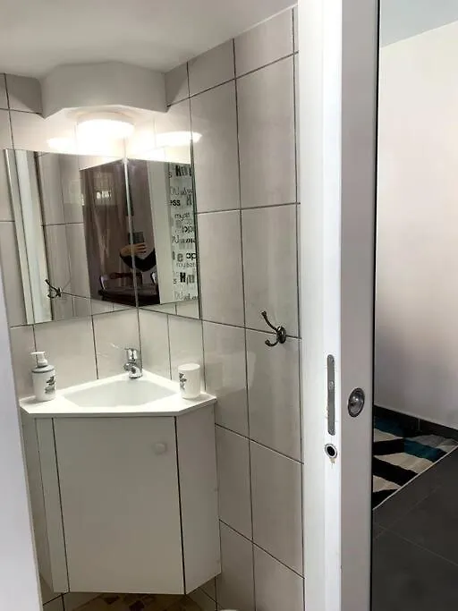 Appartement Studio neuf et agréable, Le Bar-sur-Loup France