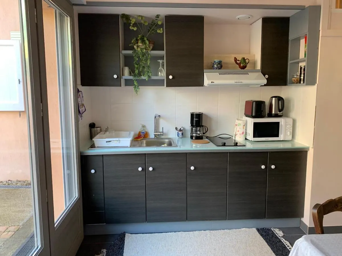 Studio neuf et agréable, Le Bar-sur-Loup France