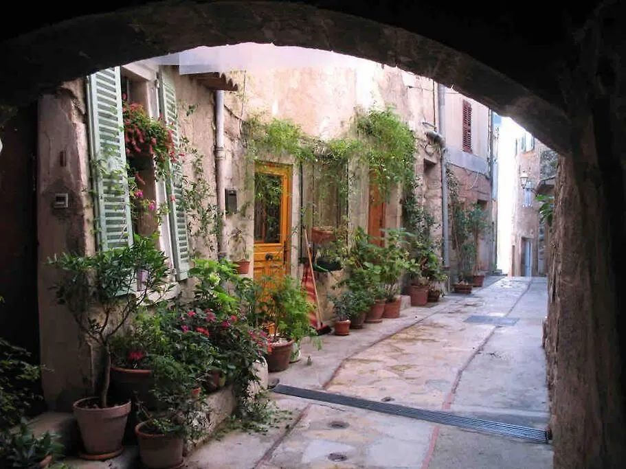 Appartement Studio neuf et agréable, Le Bar-sur-Loup France